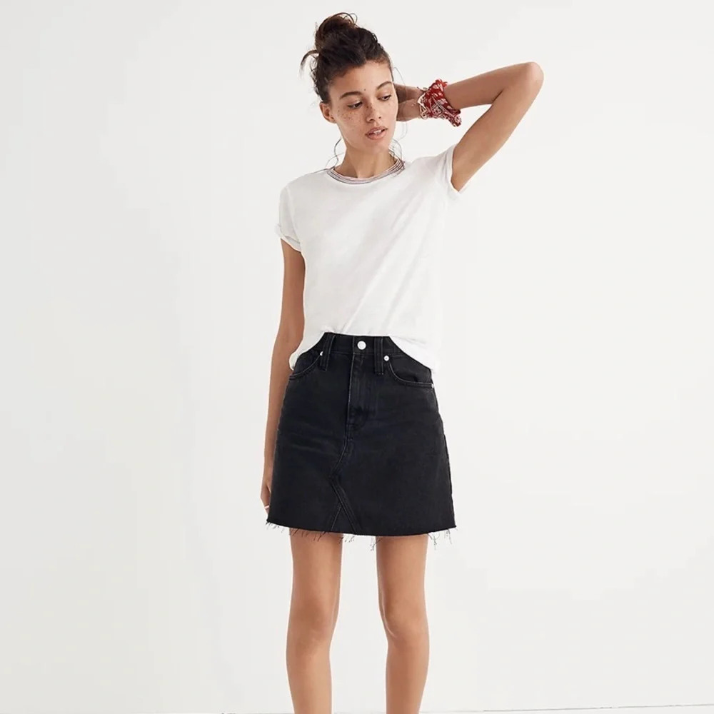 Madewell Denim Frisco Mini Skirt in Lunar Wash Black Denim Raw Ham Mini Skirt 25